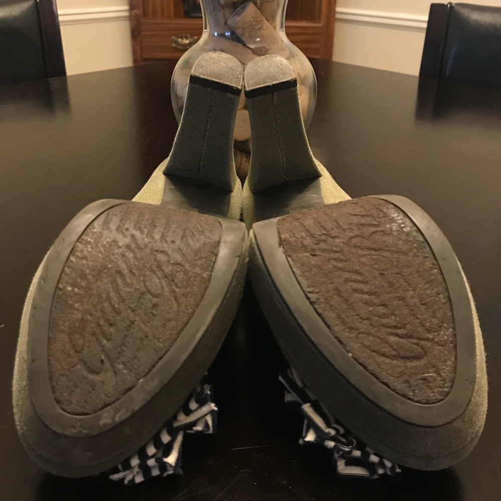 Gianni Bini Heels - Picture 5 of 5